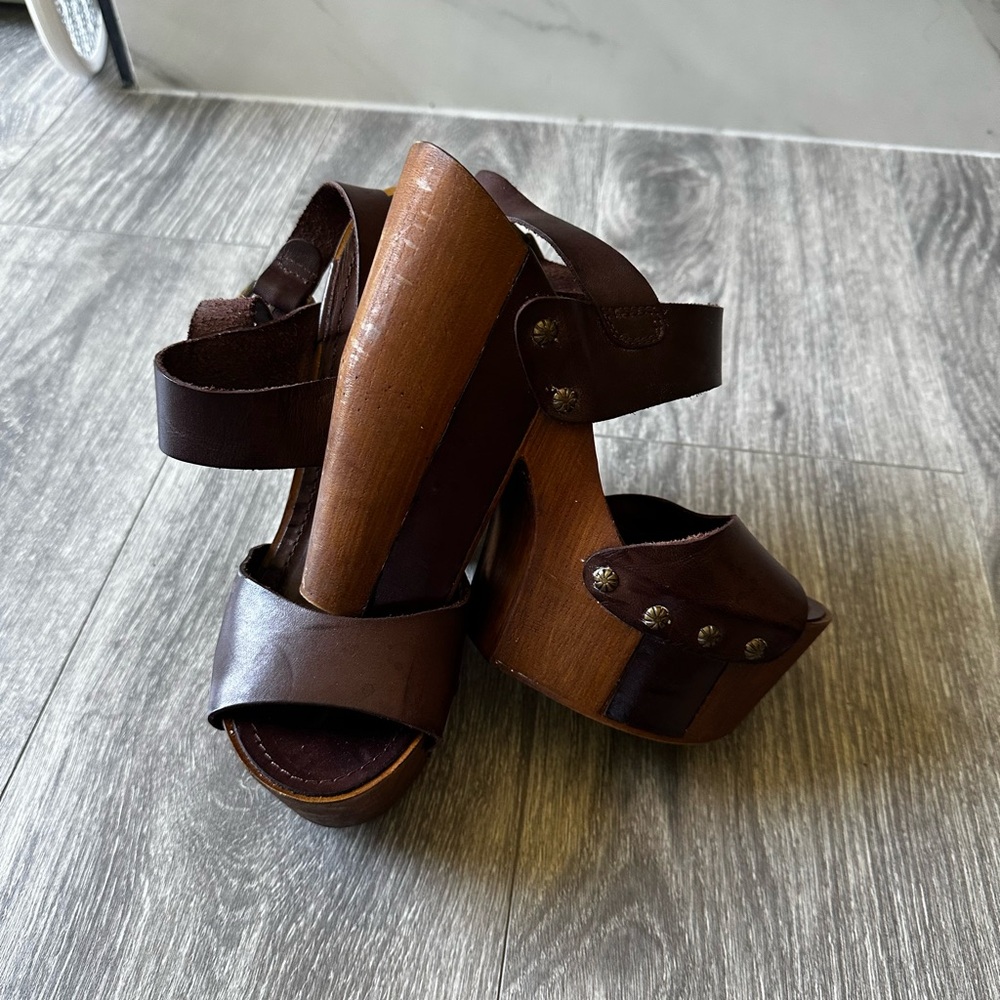 Steve Madden Brown Platform Shoes with Chunky Heel - Picture 4 of 9